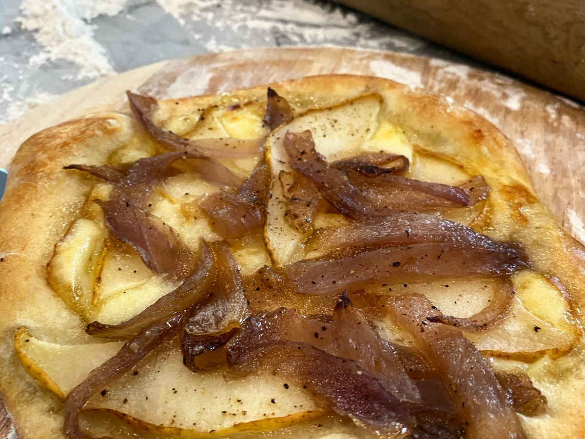 Brie, Pear and Caramelized&nbsp;Onion